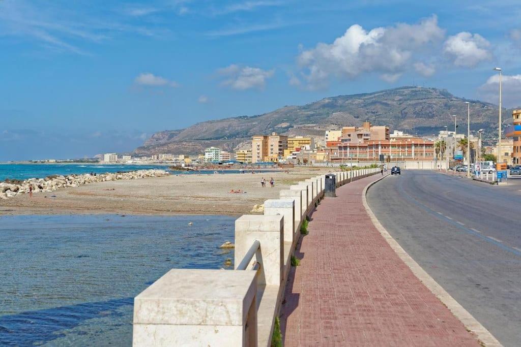 Casa Vacanze Cala Minnola Trapani Ngoại thất bức ảnh